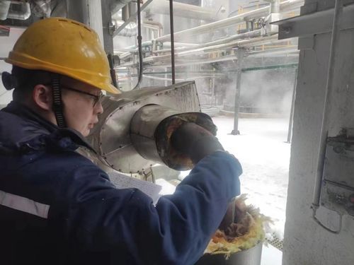 頂風(fēng)冒雪戰(zhàn)嚴(yán)寒 一線(xiàn)檢驗(yàn)助復(fù)產(chǎn) 生產(chǎn)電熔鎂